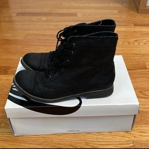 Nine West boots size: 7.5